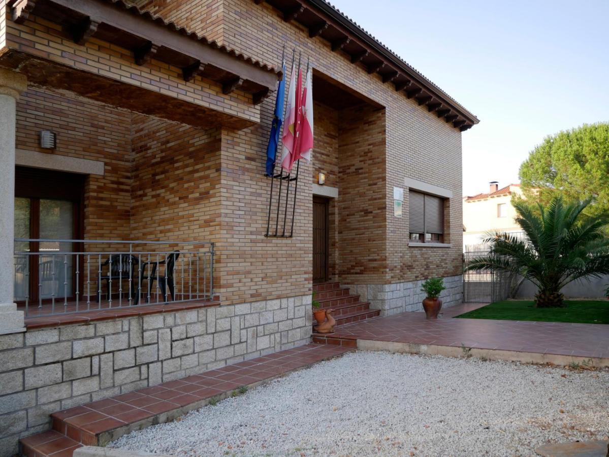 Casa Rural Mirando A Gredos Cadalso de los Vidrios Exterior foto